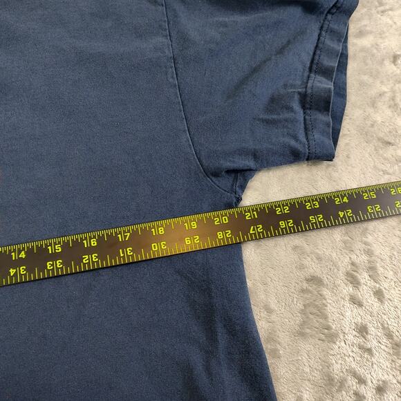 VTG Y2K Levis "Red white & Levis" distressed casual tshirt mens Large - Picture 7 of 8